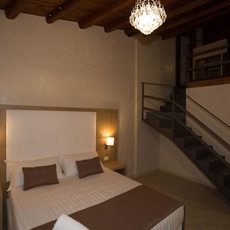 B&B La Serenissima Palermo Buitenkant foto